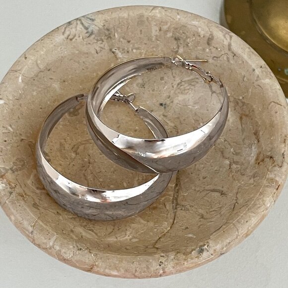 Silver tone Casual Women's Minimalist Hoop Earrings - Picture 3 of 6